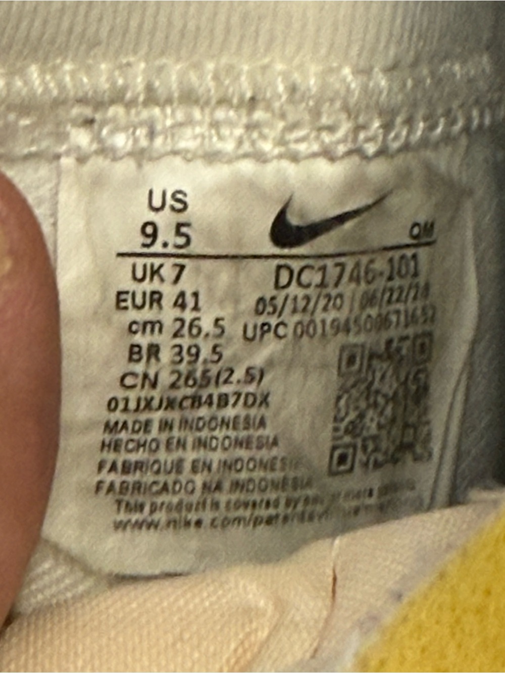 Nike Blazer Mid '77 Infinite sneakers in the "Summit White" Women’s Size 9.5 - Picture 9 of 11